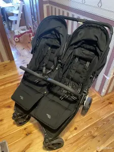 Прогулочная коляска для двойни