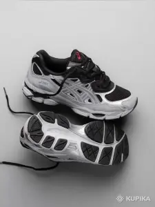 Новые мужские кроссовки Asics