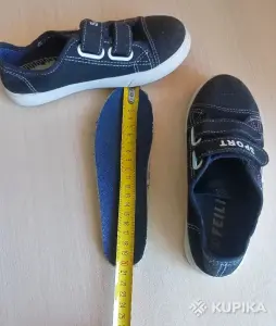 Спортивные тапочки