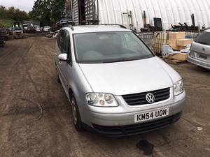 Б/У запчасти Volkswagen Touran 2003-2006 с доставкой