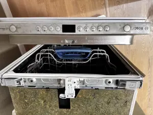 Посудомоечная машинка