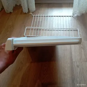 Полки в холодильник (универсальные, новые)