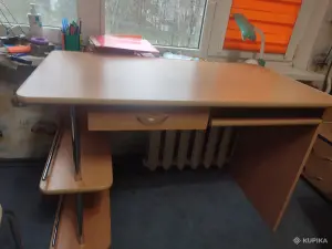 Письменный стол