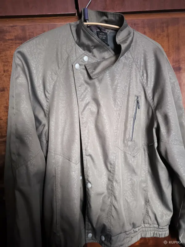 Куртка лёгкая