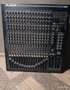 Пульт Alesis
