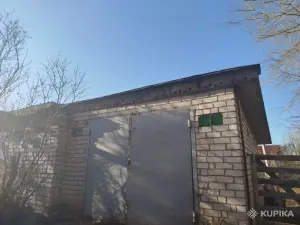 Гараж