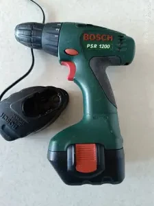 Шуруповерт Bosch PSR 1200 Li-on 12 в; 3,4 А/ч