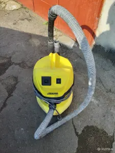 Пылесос строительный KARCHER с розеткой