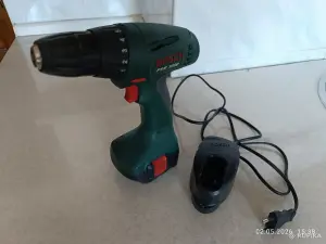 Шуруповерт Bosch PSR 1200 Li-on 12 в; 3,4 А/ч