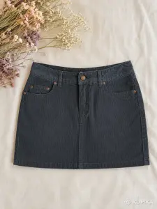 Вельветовая мини-юбка H&M. Размер 40-42