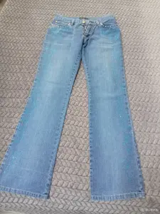 Джинсы женские