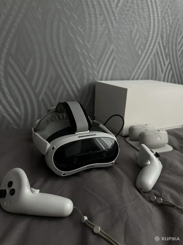 VR-очки PICO 4 ULTRA