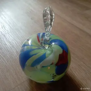 Сувенирное яблоко из стекла (ручная работа)