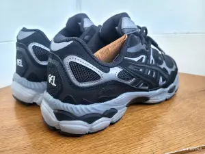 Новые мужские кроссовки Asics