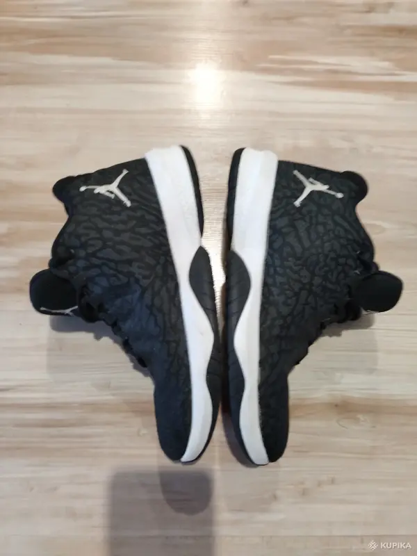 Кроссовки Nike air Jordan B.Fly оригинал. Баскетбольные для подростков 38р.