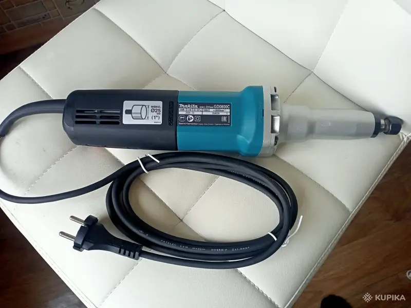 пшм makita GD0800C