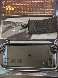 Продам приставку Steam Deck LCD 512GB + SD 256GB