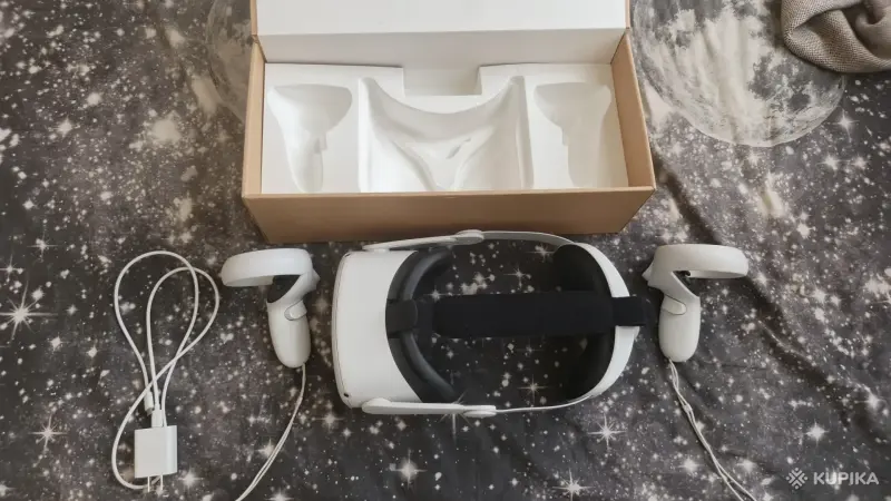 Продам VR гарнитуру Oculus(Meta) Quest 2 128gb