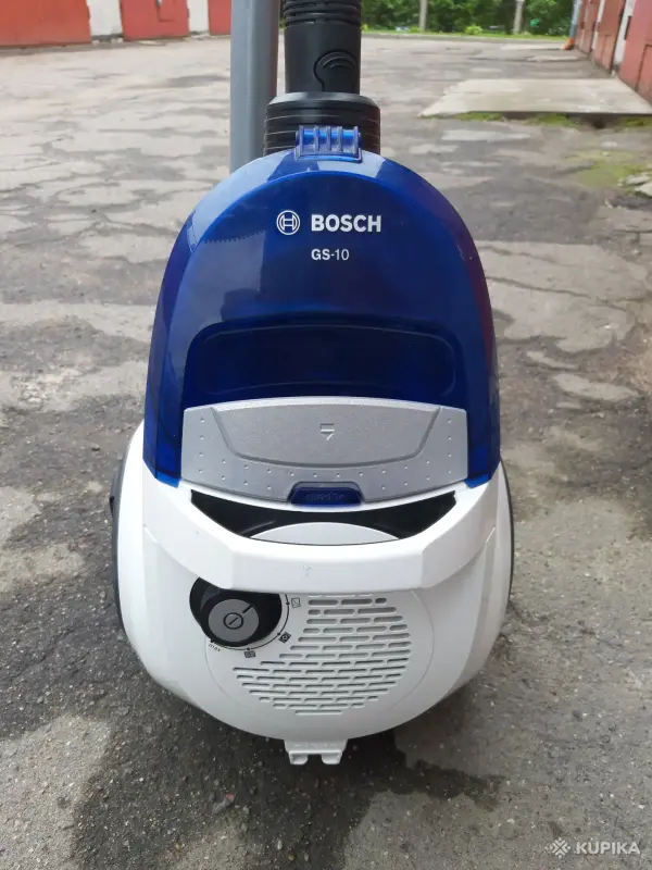 Пылесос BOSCH с контейнером