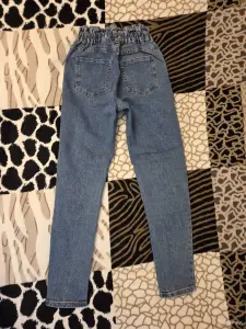 Джинсы девушке р. 42  (25) XS