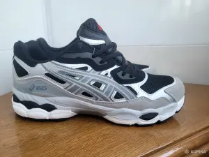 Новые мужские кроссовки Asics