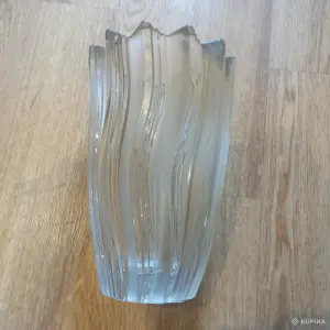 Красивая хрустальная ваза (Чехия)