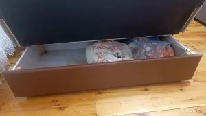 Диван