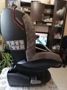 Детское автокресло