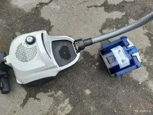 Пылесос BOSCH с контейнером