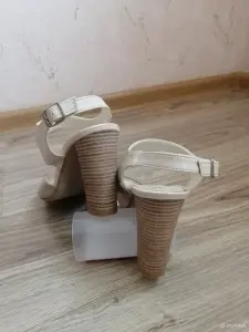 Босоножки, новые (38р-р)