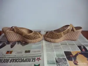 Босоножки женские