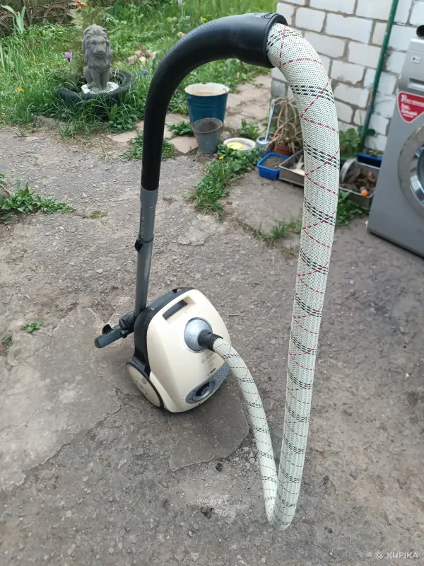Пылесос Bosch BGL35MOV16 Germany original 2200W