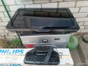 Телевизор Phillips 32" PFL5604H/12 на запчасти