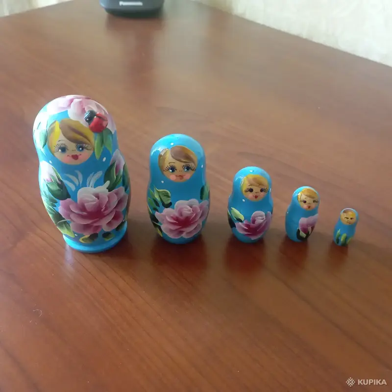 Матрешки деревянные сувенирные (5 штук)