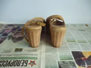 Босоножки женские