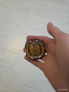 Волчки Beyblade