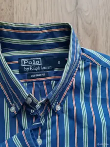 Рубашка Polo.