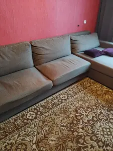 Отдам диван угловой.