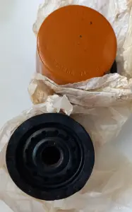 Много запчастей на жигули