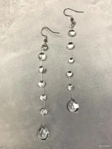 Нежные серьги из эпоксидной смолы