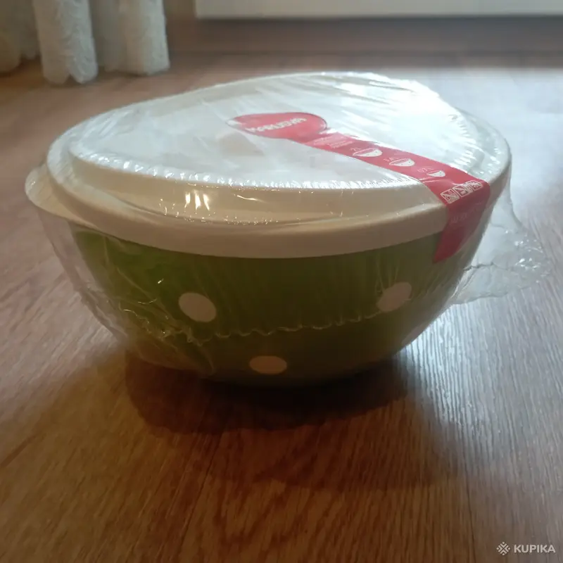 Набор салатников с крышкой (3 штуки, Польша)