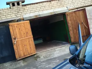Гараж