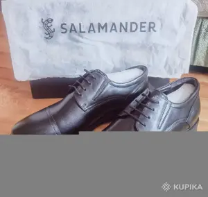 Туфли Salamander кожаные Новые. Даже не разу не мерили. Оригинал не подделка. Продаем на 110р дешевле магазина и сайтов. Новые 260р