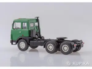 Маз-6422 с полуприцепом-контейнеровозом Маз-938920