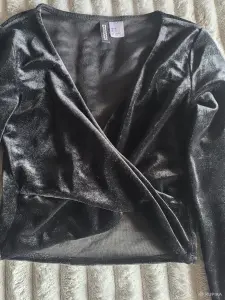 Короткая Кофточка женская