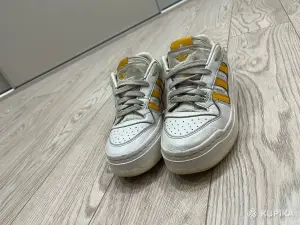 Кроссовки Adidas оригинал