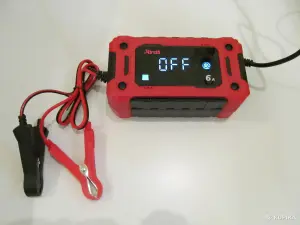 Зарядное устройство Miretti H-6E (сенсорный экран) 12v-6A