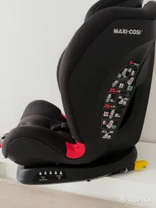 Автокресло Maxi-Cosi Titan I-Size (Basic Black)