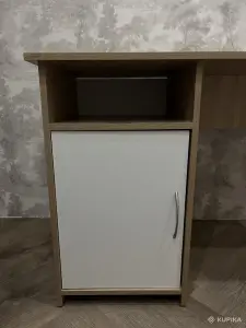 Стол письменный из массива дерева