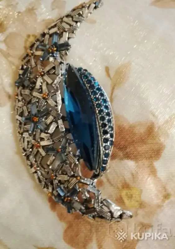 Советская брошь